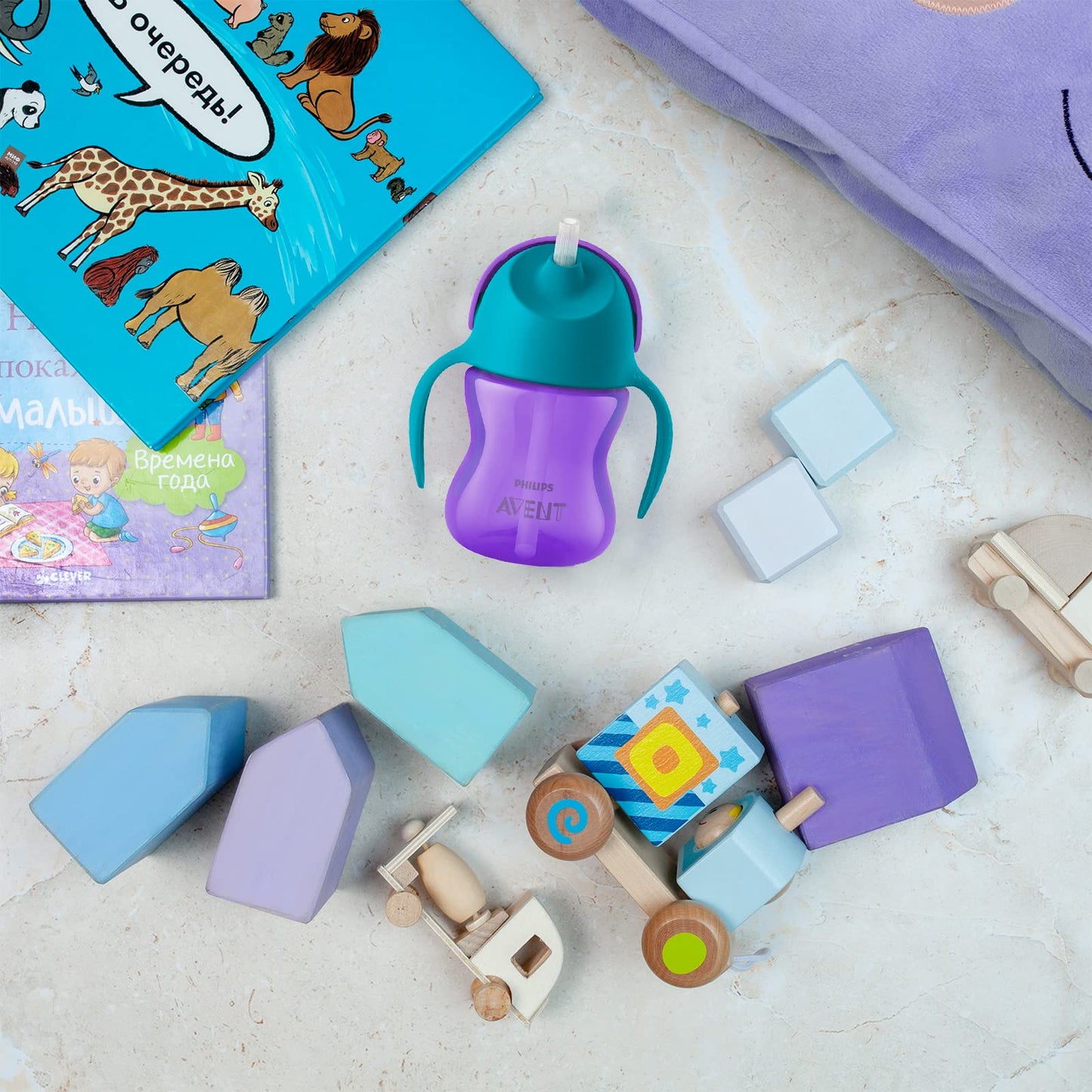 Philips Avent Sippy Cup dla niemowląt i małych dzieci, wolny od BPA, 200 ml, czerwono-niebieski (model SCF796/01)