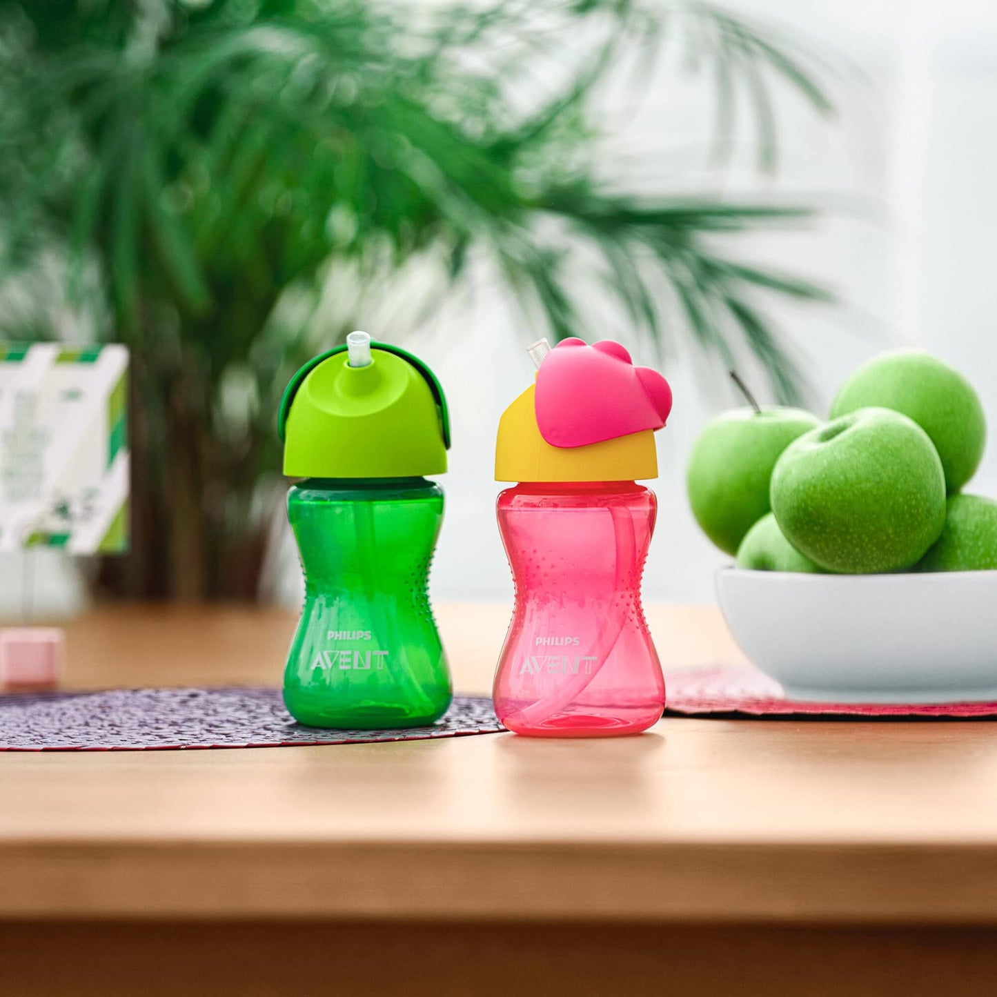 Philips Avent Sippy Cup dla niemowląt i małych dzieci, wolny od BPA, 200 ml, czerwono-niebieski (model SCF796/01)